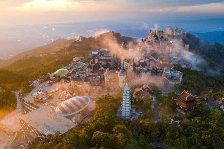 Билет в Ba Na Hills с канатной дорогой и автобусом туда-обратно из Дананга — 4